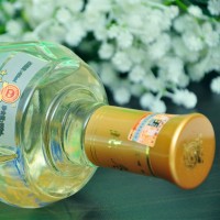 內(nèi)蒙古特產(chǎn)53度.42度北冬蟲夏草酒營(yíng)養(yǎng)健康廠家批發(fā)禮盒禮品酒