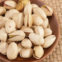 旅游休閑零食大顆粒開(kāi)心果無(wú)漂白罐裝250g毛重 堅(jiān)果年貨廠(chǎng)家新貨  2桶起批